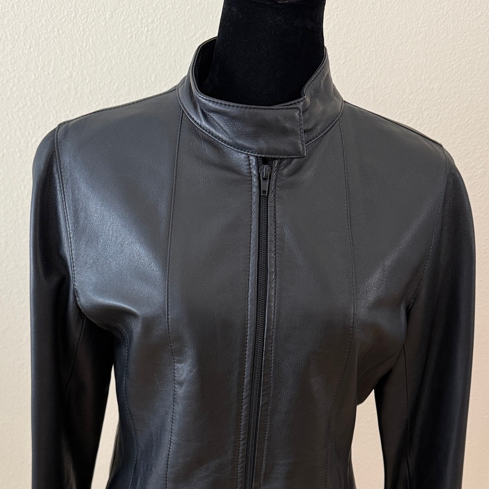 Vera Pelle Women's Black Leather Jacket - Picture 5 of 11